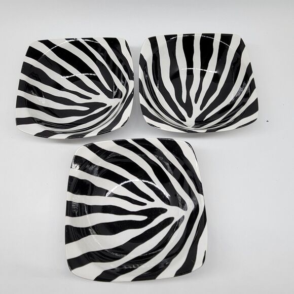 222 Fifth Zebra Black And White 6" W X 2"T Bowls Set of 3 GUC READ DESC - Picture 3 of 9